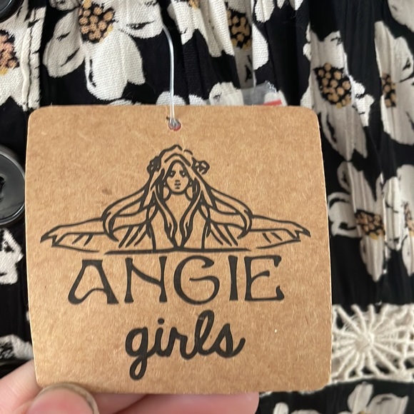 Angie Girls Dress, Size Small - Picture 5 of 5